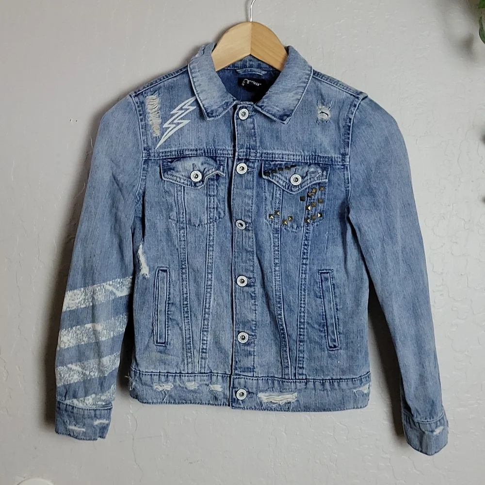 ART CLASS Graphic Studed Denim Jean Jacket M